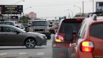 Bật tín hiệu rẽ, chuyển hướng Bật tín hiệu rẽ, chuyển hướng.