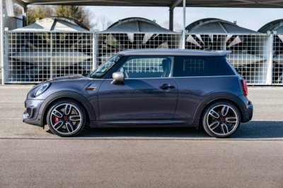 MINI John Cooper Works GP Inspired Edition là tuyệt phẩm đáng sưu tầm MINI John Cooper Works GP Inspired Edition là tuyệt phẩm đáng sưu tầm.