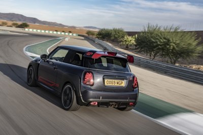 MINI John Cooper Works GP Inspired Edition hứa hẹn mang đến trải nghiệm đúng chuẩn trường đua MINI John Cooper Works GP Inspired Edition hứa hẹn mang đến trải nghiệm đúng chuẩn trường đua.