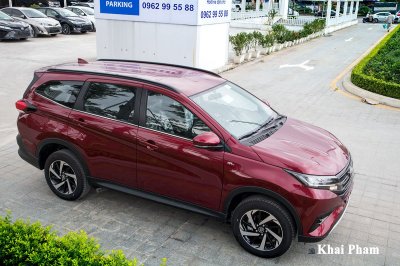 Toyota Rush hiện chỉ bán với 1 phiên bản, có giá 633 triệu đồng Toyota Rush hiện chỉ bán với 1 phiên bản, có giá 633 triệu đồng.