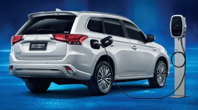 Mitsubishi Outlander 2021 PHEV thân thiện môi trường sản xuất nội địa Mitsubishi Outlander 2021 PHEV thân thiện môi trường sản xuất nội địa.