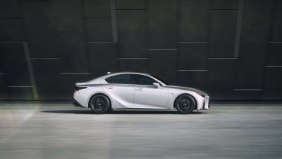 Lexus IS hội tụ nhiều đặc điểm vượt trội của mẫu sedan hạng sang Lexus IS hội tụ nhiều đặc điểm vượt trội của mẫu sedan hạng sang 1