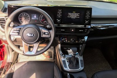 Chiếc Kia Seltos Deluxe siêu lướt đầu tiên lên sàn xe cũ, mức giá mới đáng nói 3 Chiếc Kia Seltos Deluxe siêu lướt đầu tiên lên sàn xe cũ, mức giá mới đáng nói a3
