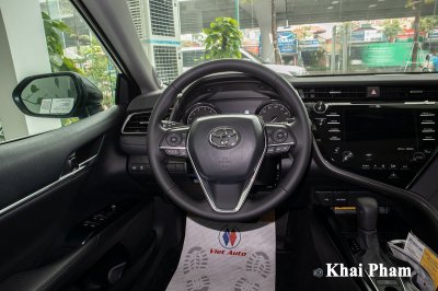 Toyota Camry XLE nhập Mỹ tiếp tục về Việt Nam, giá cao gấp đôi xe chính hãng vẫn hút khách 14 Toyota Camry XLE nhập Mỹ tiếp tục về Việt Nam, giá cao gấp đôi xe chính hãng vẫn hút khách a14