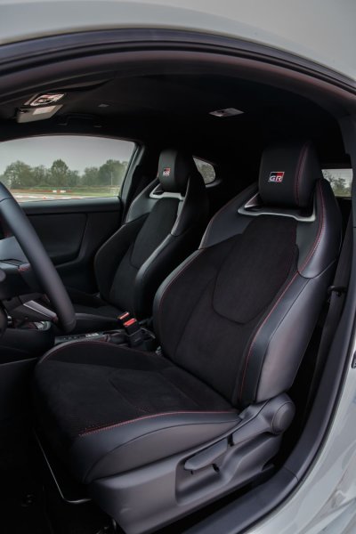 Toyota Yaris 2021 GR đảm bảo mang đến 1 trải nghiệm lái tuyệt đỉnh cho người dùng Toyota Yaris 2021 GR đảm bảo mang đến 1 trải nghiệm lái tuyệt đỉnh cho người dùng.