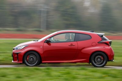 Chủ xe Toyota Yaris 2021 GR thể thao mạnh mẽ còn được hưởng nhiều đặc quyền hấp dẫn Chủ xe Toyota Yaris 2021 GR thể thao mạnh mẽ còn được hưởng nhiều đặc quyền hấp dẫn.