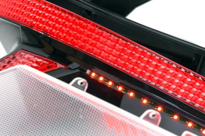 Công nghệ đèn Hyundai ẩn cũng được áp dụng cho bộ đèn hậu Công nghệ đèn Hyundai ẩn cũng được áp dụng cho bộ đèn hậu.