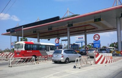 Phí bảo trì đường bộ cho ô tô tiếp tục giảm 30% trong năm 2021 Phí bảo trì đường bộ cho ô tô tiếp tục giảm 30% trong năm 2021.
