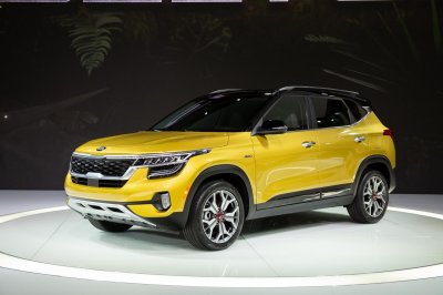 Kia Seltos 2021 - tân binh khả ái.