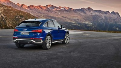  Audi Q5 2021 Sportback cuốn hút từ mọi góc nhìn.