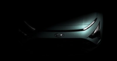 Ảnh teaser tản nhiệt xe Hyundai Bayon.