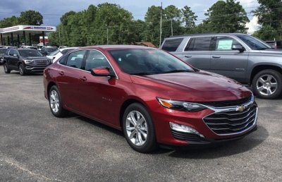 Chevrolet Malibu 2020.