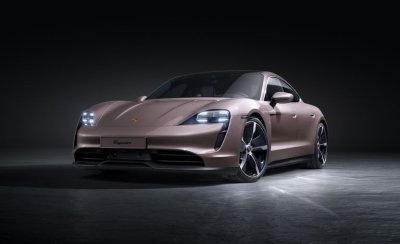 Porsche Taycan 2021 biến thể giá rẻ chào hàng.