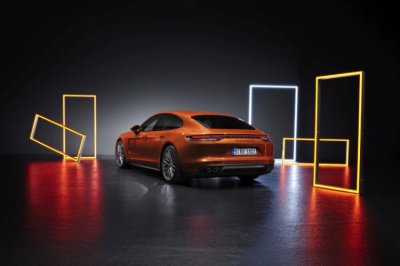 Thiết kế đuôi xe Porsche Panamera 2021 Thiết kế đuôi xe Porsche Panamera 2021 1