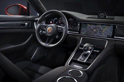 Khoang cabin xe Porsche Panamera 2021 1