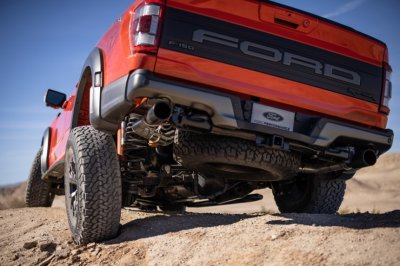 Ford F-150 Raptor 2021 cứng cáp, bảo vệ toàn diện Ford F-150 Raptor 2021 cứng cáp, bảo vệ toàn diện.