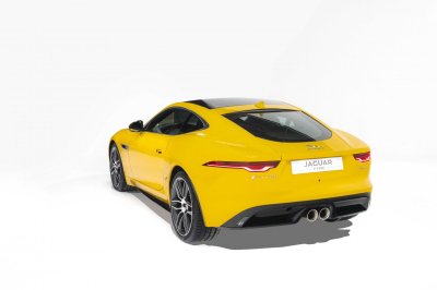 Jaguar Land Rover Việt Nam phân phối F-Type kèm theo nhiều ưu đãi và dịch vụ hấp dẫn.