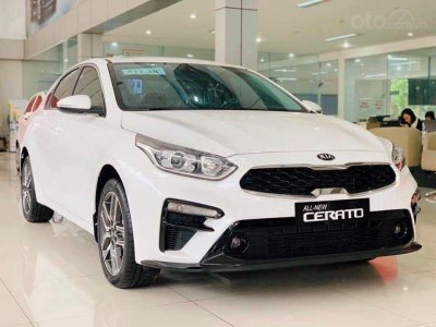 Tháng 2, Kia Cerato cho Mazda 3 "hít khói" trong phân khúc xe hạng C 1