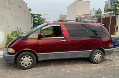 Toyota Previa 1990.