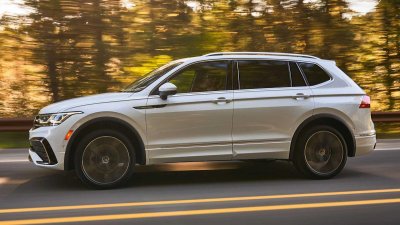 Volkswagen Tiguan 2022 mới nâng cấp về ngoại hình.