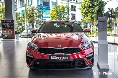 Kia Cerato ưu đãi lên đến lên đến 38 triệu đồng.