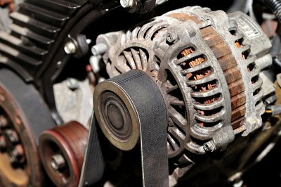 Dây đai truyền puly bị hỏng Dây đai truyền puly bị hỏng.