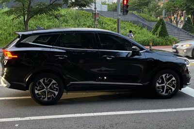 Ngắm Kia Sportage 2022 "bằng xương, bằng thịt" ngoài đời thực, sẽ gây khó cho CX-5, CR-V khi về Việt Nam a2