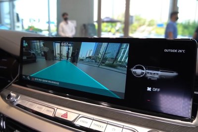Trải nghiệm thực tế Kia K9 2021: Đầy sang chảnh, ngập tiện nghi đấu Mercedes-Benz S-Class a16