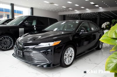 Toyota Camry là thương hiệu quen thuộc với người Việt.