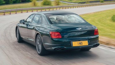 Bentley Flying Spur Hybrid 2022 sở hữu nhiều chế độ lái đa dạng.