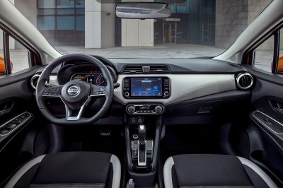 Giá của Nissan Almera 2021 cao ngang ngửa Toyota Vios, Honda City và Kia Cerato.