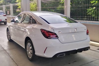 MG 5 C 2021.