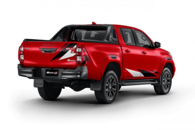 Toyota Hilux GR Sport 2021 mặt sau