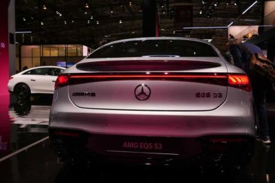 Mercedes-AMG EQS đuôi xe 1