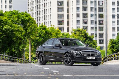 Chi Phí Nuôi Xe Mercedes Hàng Tháng Có Tốn Như Lời Đồn? | Oto.Com.Vn