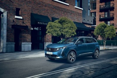 New Peugeot 500 được trang bị thêm nhiều tính năng an toàn