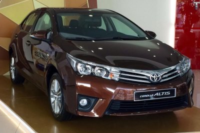 Toyota Corolla Altis cũng cái tên rất được quan tâm ở thị trường xe cũ