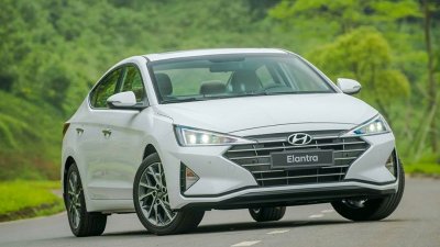 Thế hệ mới của Elantra chuẩn bị ra mắt khách Việt