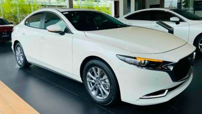 Sedan hạng C tháng 7: Mazda 3 vượt mặt KIA K3