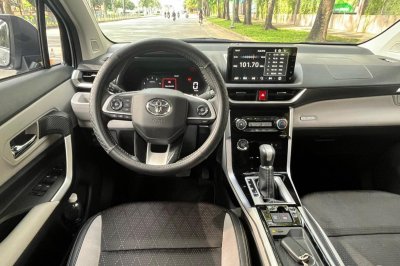 Nội thất Toyota Veloz Cross TOP 2022 1