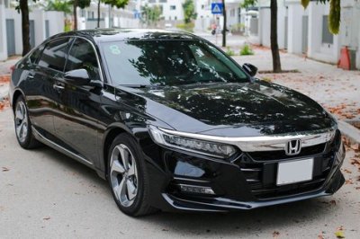 Honda Accord là mẫu sedan hạng D duy nhất góp mặt trong danh sách này. 1