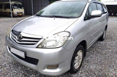 Toyota Innova 2010