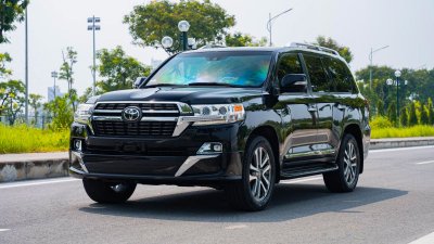 Giữ Giá Như Toyota Land Cruiser, Lăn Bánh Hơn 6 Năm Vẫn Bán Được Gần 5 Tỷ |  Oto.Com.Vn