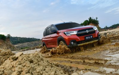 Suzuki XL7 với khả năng vượt mọi địa hình, “bất chấp” cả bùn lầy