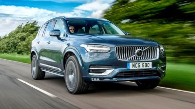 Ở nhóm SUV hạng sang, Volvo XC90 được bình chọn là mẫu xe tốt nhất cho gia đình trong năm 2023. 