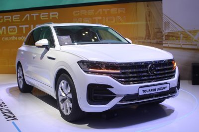 Volkswagen Touareg 1