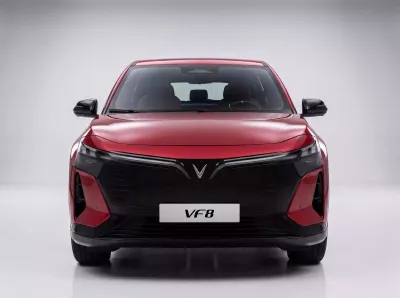 Mua VF8 All New hay Hyundai Santa Fe: Ai mới thật sự đáng tiền?