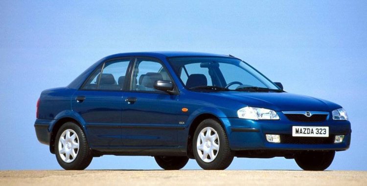 Siêu phẩm Mazda 323 đời 2001 giá trên 100tr đẹp ko tì vết 0326062789 Khải  Đăng zalo 0936405926  YouTube