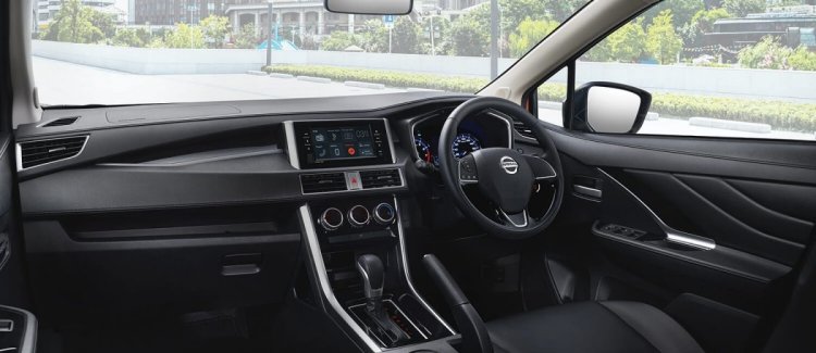 Khoang nội thất được trang bị những tiện ích hiện đại