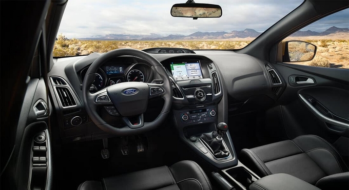 Nội thất xe Ford Focus 2020